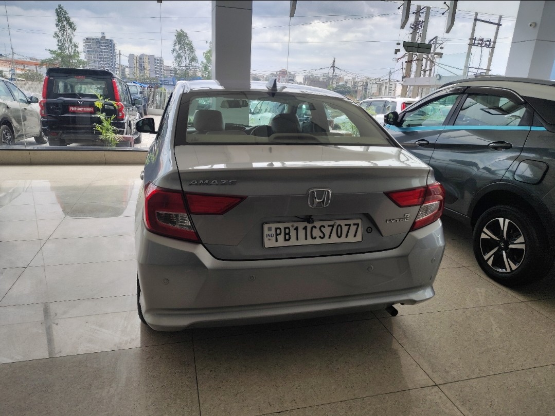 View 2019 Honda Amaze S MT Petrol BS IV Image 3 Used 2019 Honda Amaze S MT Petrol BS IV Image 3