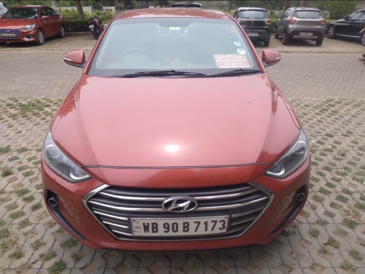 View 2016 Hyundai Elantra 1.6 CRDi SX Image 2 Used 2016 Hyundai Elantra 1.6 CRDi SX Image 2