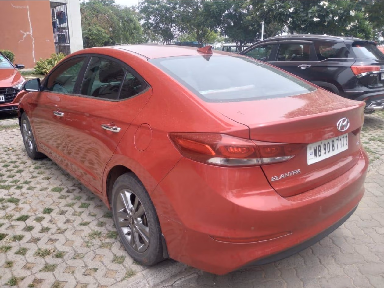 View 2016 Hyundai Elantra 1.6 CRDi SX Image 4 Used 2016 Hyundai Elantra 1.6 CRDi SX Image 4