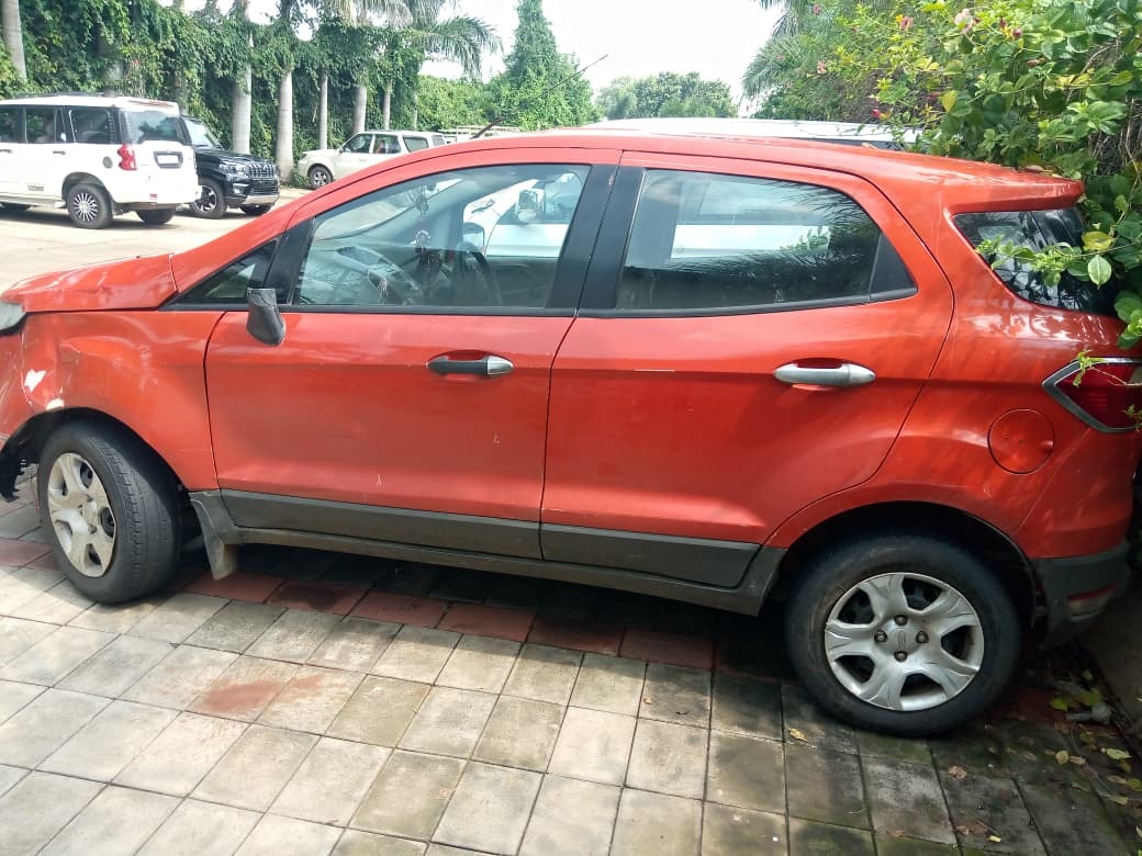View 2015 Ford EcoSport 1.5 TDCi Diesel Ambiente BS IV Image 3 Used 2015 Ford EcoSport 1.5 TDCi Diesel Ambiente BS IV Image 3