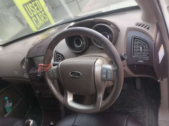 View Mahindra XUV500 Image 14 Used Mahindra XUV500 Image 14