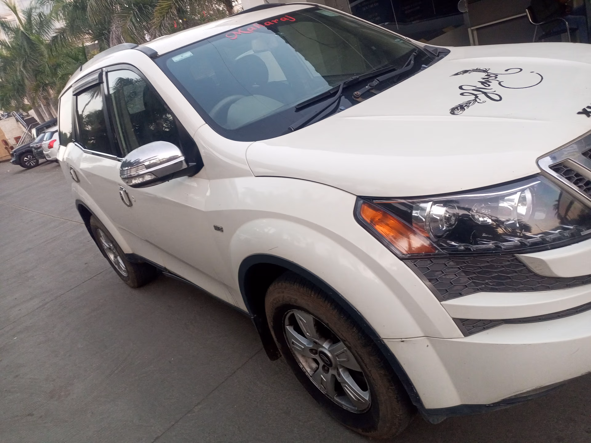 View 2013 Mahindra XUV500 W8 FWD Image 5 Used 2013 Mahindra XUV500 W8 FWD Image 5