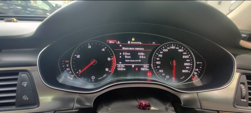 View 2013 Audi A6 2.0 TDI Image 15 Used 2013 Audi A6 2.0 TDI Image 15