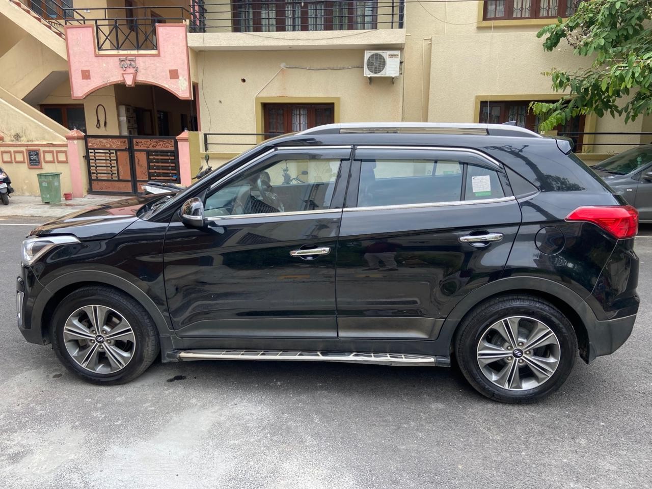 View 2018 Hyundai Creta 1.6 SX Plus Petrol AT Image 6 Used 2018 Hyundai Creta 1.6 SX Plus Petrol AT Image 6