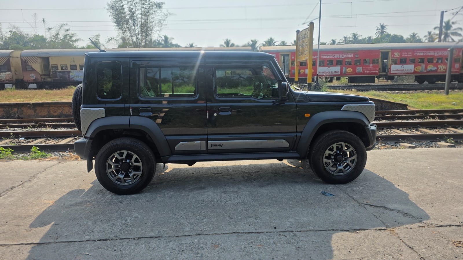 View 2025 Maruti Suzuki Jimny Alpha AT Image 5 Used 2025 Maruti Suzuki Jimny Alpha AT Image 5