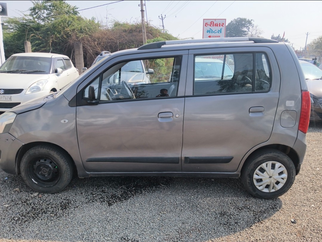 View 2016 Maruti Suzuki Wagon R LXI 1.0 BS IV Image 4 Used 2016 Maruti Suzuki Wagon R LXI 1.0 BS IV Image 4