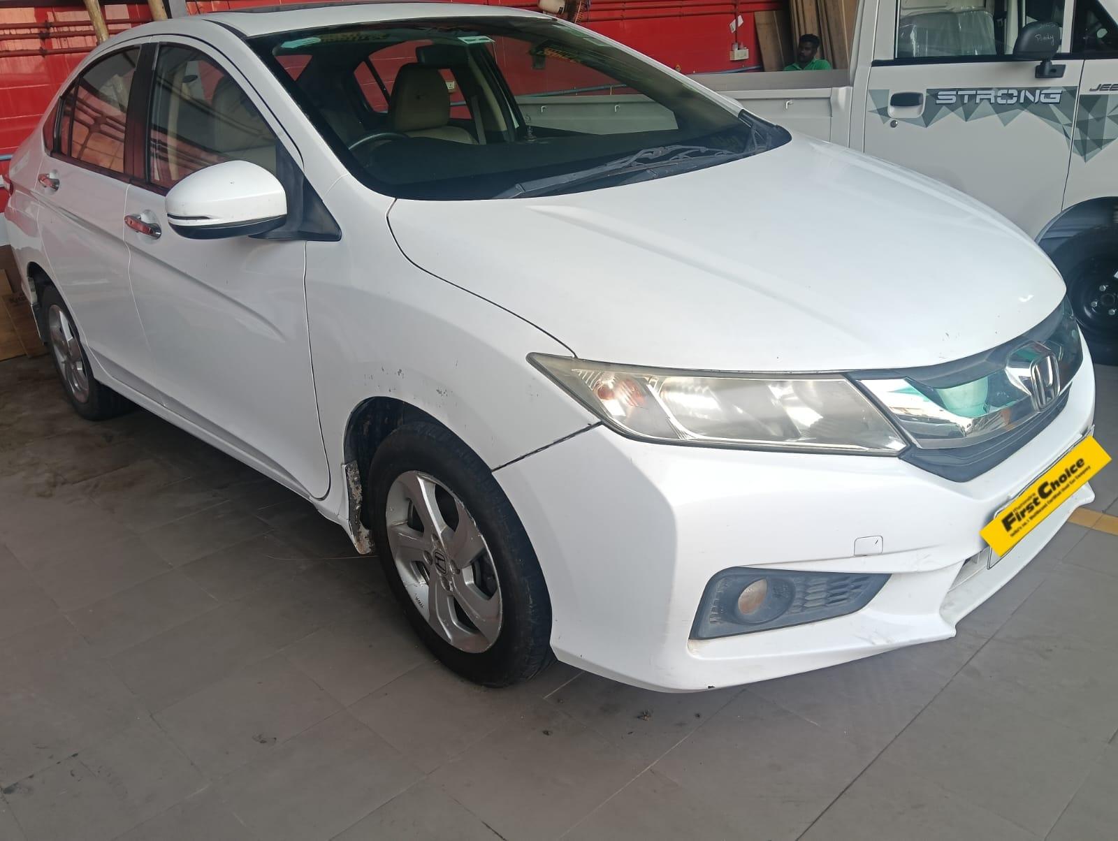 2016 होंडा सिटी VX MT Diesel BS IV 2016 होंडा सिटी VX MT Diesel BS IV
