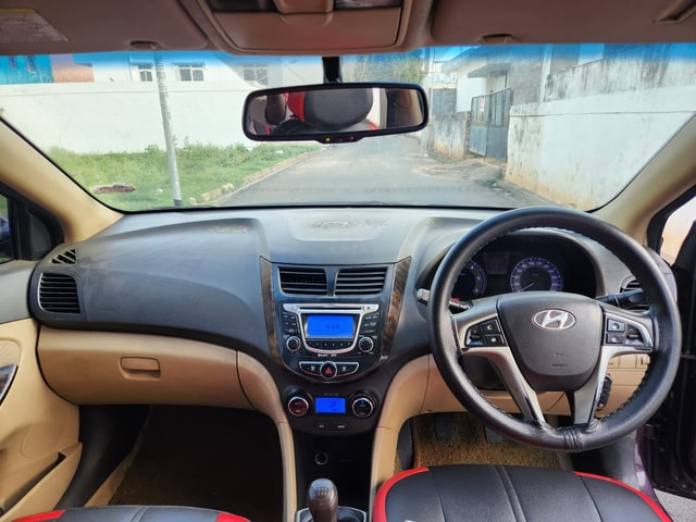 View Hyundai Fluidic Verna Image 14 Used Hyundai Fluidic Verna Image 14