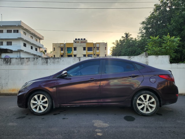 View Hyundai Fluidic Verna Image 4 Used Hyundai Fluidic Verna Image 4