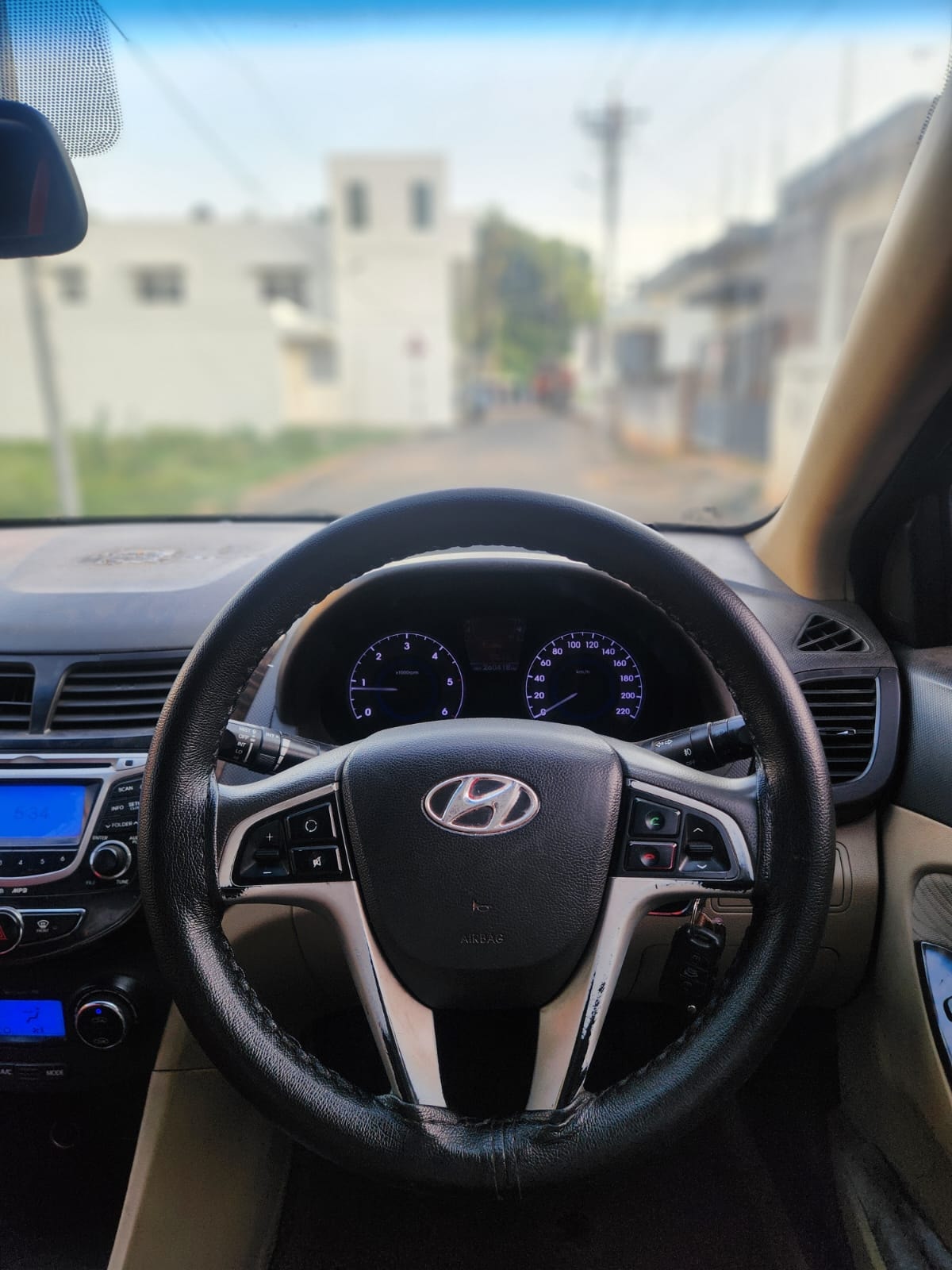 View 2011 Hyundai Fluidic Verna 1.6 CRDI Image 15 Used 2011 Hyundai Fluidic Verna 1.6 CRDI Image 15