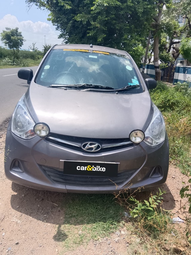 View Hyundai EON Image 2 Used Hyundai EON Image 2