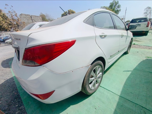 View Hyundai Fluidic Verna Image 8 Used Hyundai Fluidic Verna Image 8