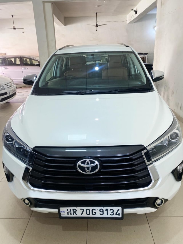 View Toyota Innova Crysta Image 1 Used Toyota Innova Crysta Image 1
