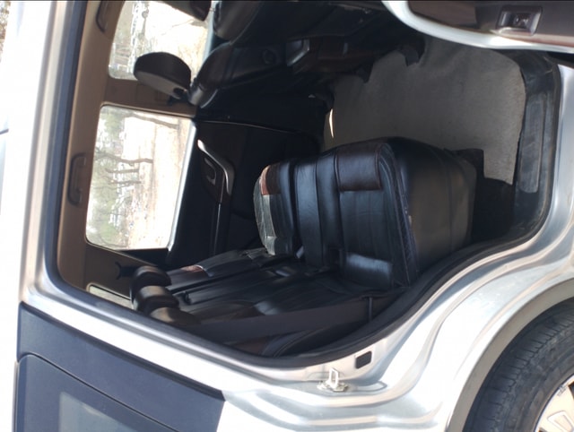 View Mahindra XUV500 Image 12 Used Mahindra XUV500 Image 12