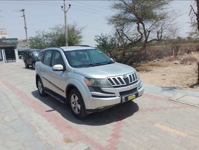 View Mahindra XUV500 Image 7 Used Mahindra XUV500 Image 7