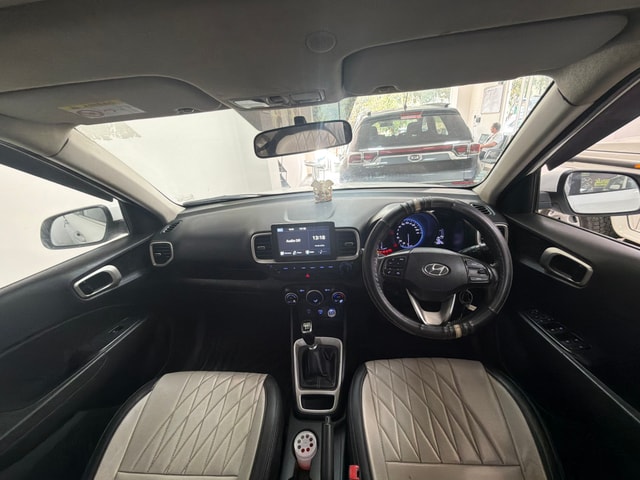 View Hyundai Venue Image 14 Used Hyundai Venue Image 14