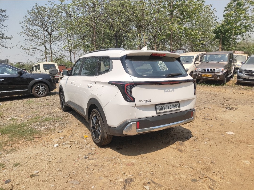 View 2025 Kia Carens Clavis HTK 1.5 Diesel Image 6 Used 2025 Kia Carens Clavis HTK 1.5 Diesel Image 6