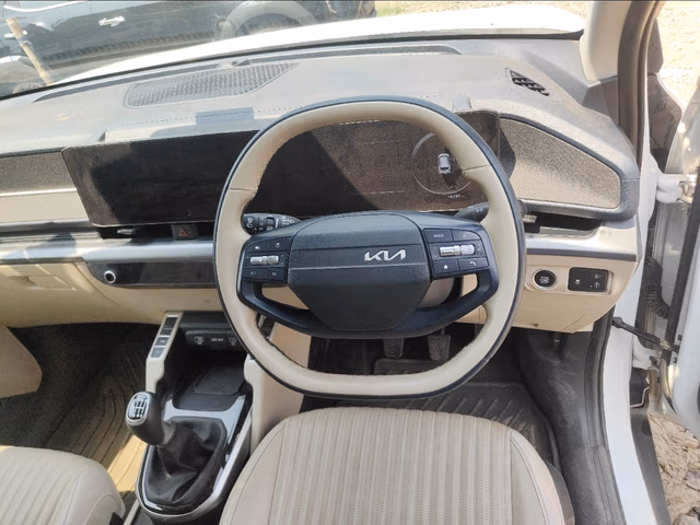 View Kia Carens Clavis Image 15 Used Kia Carens Clavis Image 15