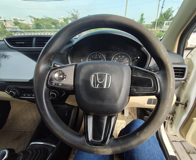 View Honda Amaze Image 14 Used Honda Amaze Image 14