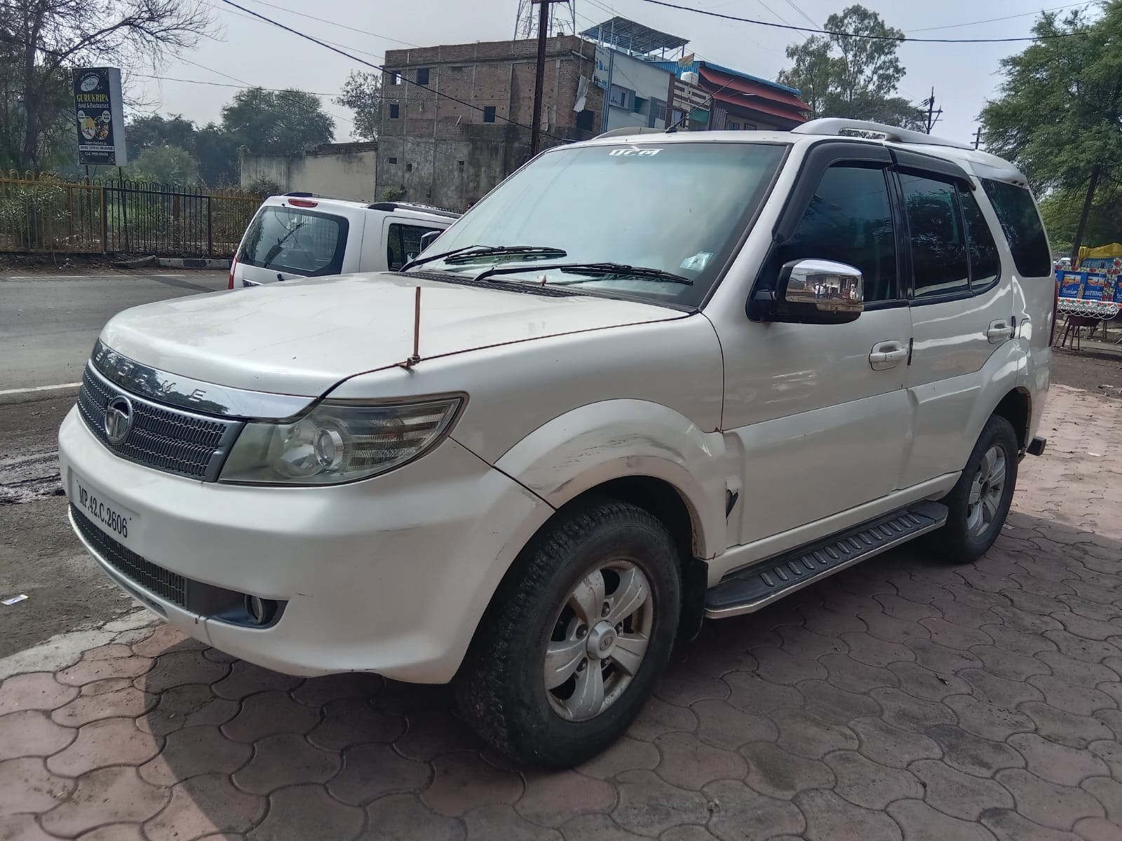 Used 2014 Tata Safari Storme Used 2014 Tata Safari Storme