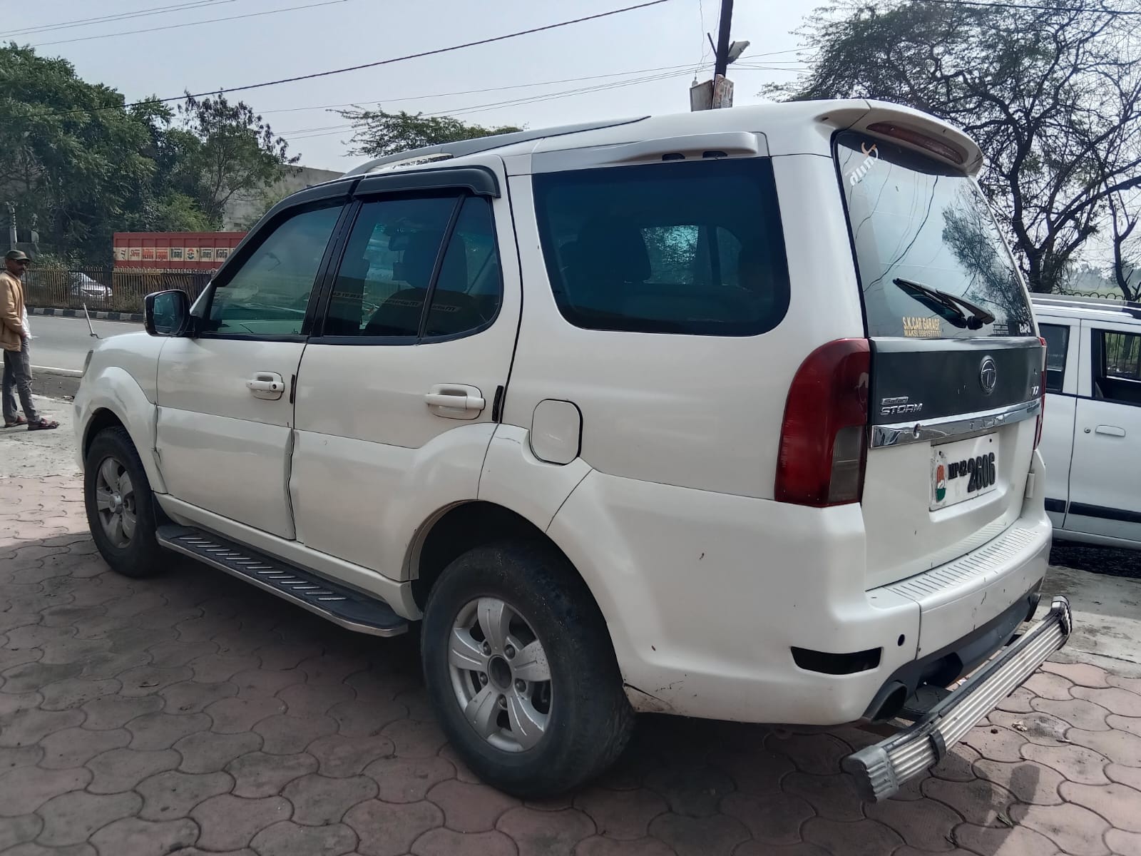 Used 2014 Tata Safari Storme Used 2014 Tata Safari Storme