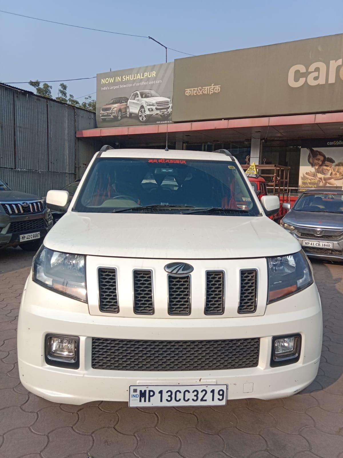 2018 महिंद्रा टीयूवी300 T10 100HP 2018 महिंद्रा टीयूवी300 T10 100HP