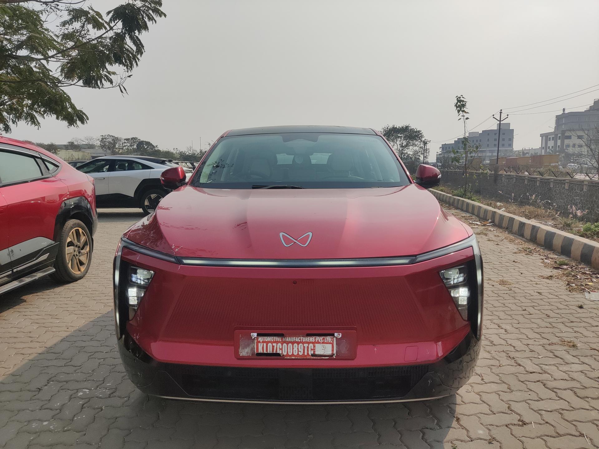 2024 महिंद्रा एक्सईवी 9ई Pack Three 79 kWh 11.2 KW R20 2024 महिंद्रा एक्सईवी 9ई Pack Three 79 kWh 11.2 KW R20