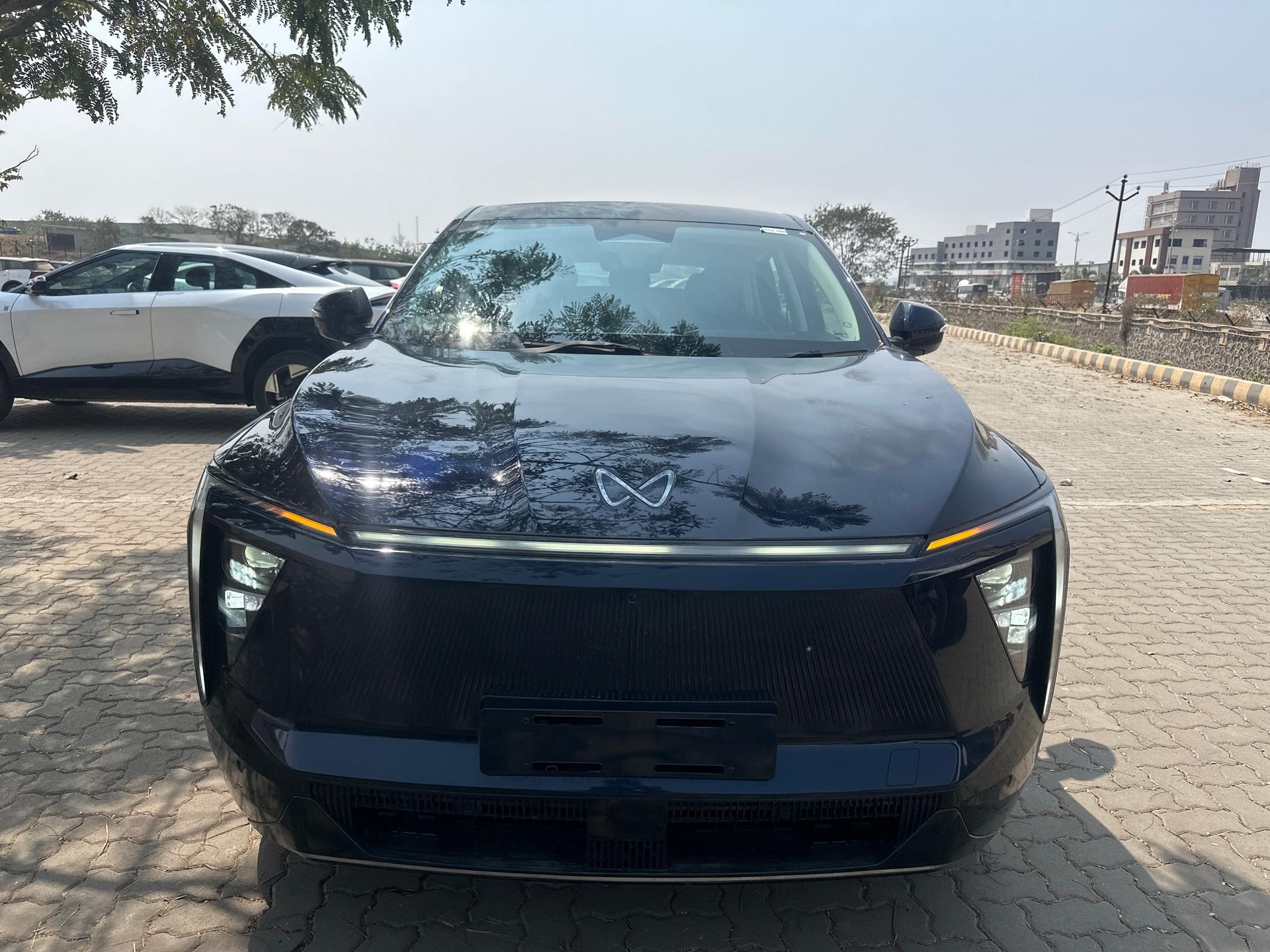 2025 महिंद्रा एक्सईवी 9ई Pack Two 79 KWH 7.2 KW 2025 महिंद्रा एक्सईवी 9ई Pack Two 79 KWH 7.2 KW