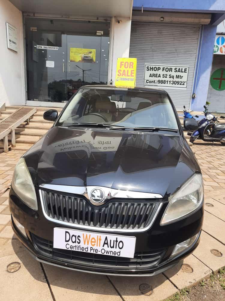 2013 स्कोडा फाबिया 1.6 Elegance Petrol 2013 स्कोडा फाबिया 1.6 Elegance Petrol