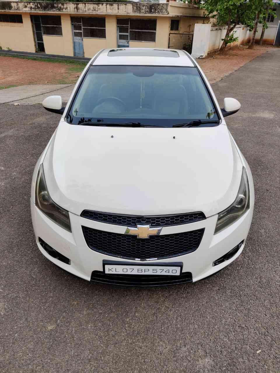 2010 शेव्रोले क्रूज़ 2.0 LTZ AT BS4 2010 शेव्रोले क्रूज़ 2.0 LTZ AT BS4