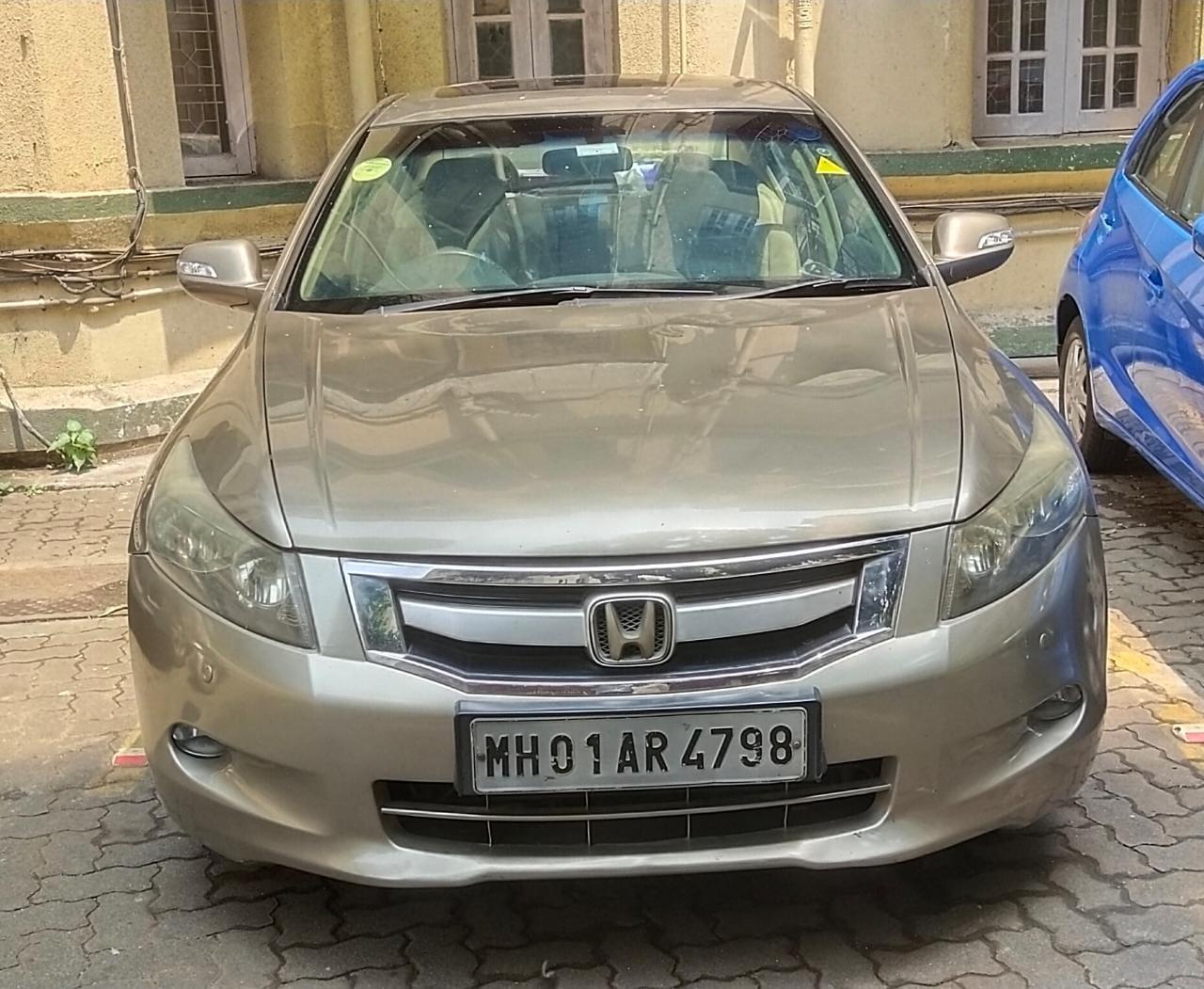 2010 होंडा अकॉर्ड 3.5 V6 2010 होंडा अकॉर्ड 3.5 V6