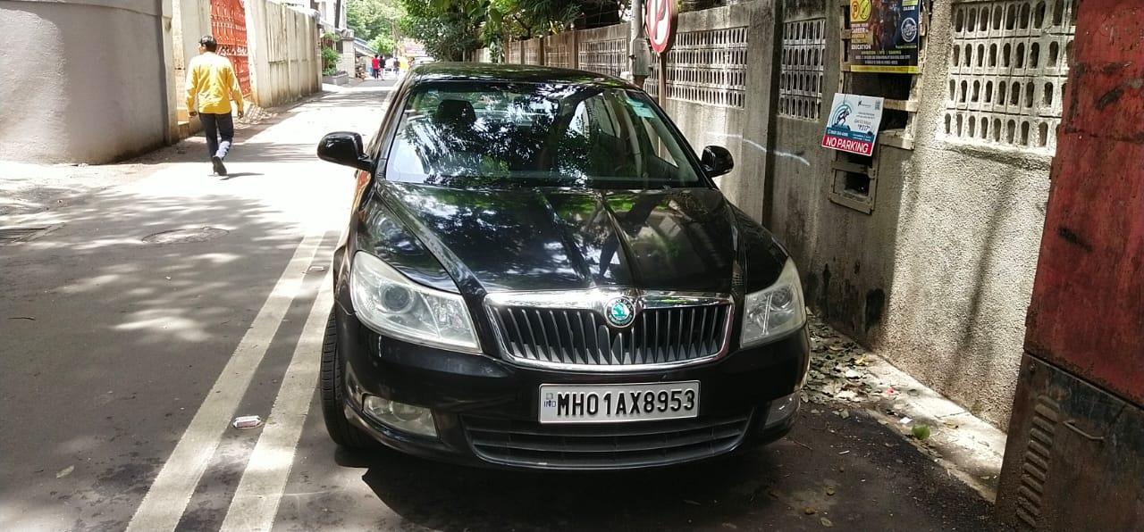 2011 स्कोडा लौरा 1.8 Ambition Petrol MT 2011 स्कोडा लौरा 1.8 Ambition Petrol MT