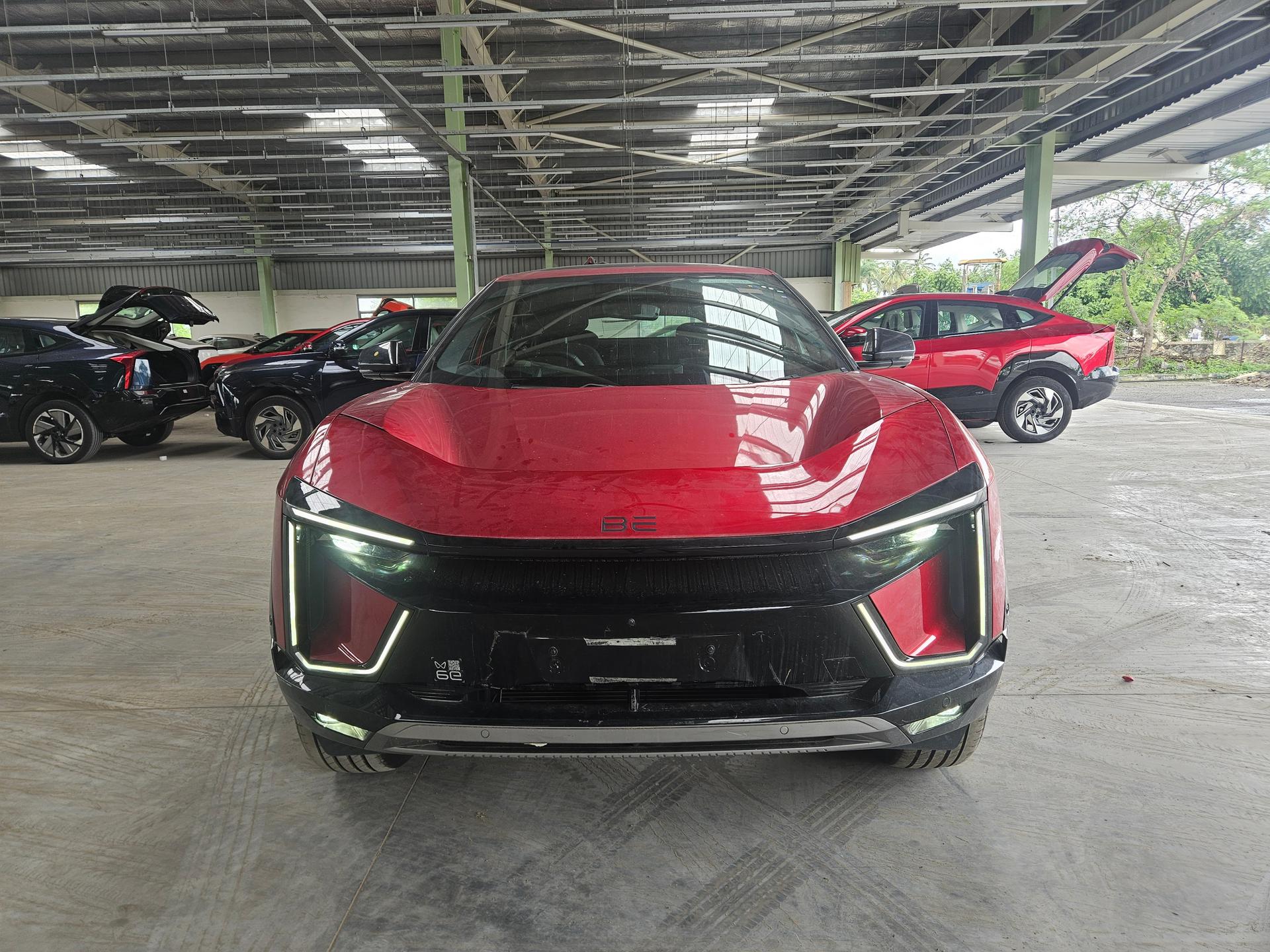 2024 महिंद्रा बी 6इ Pack Three 79 kWh NCH 2024 महिंद्रा बी 6इ Pack Three 79 kWh NCH