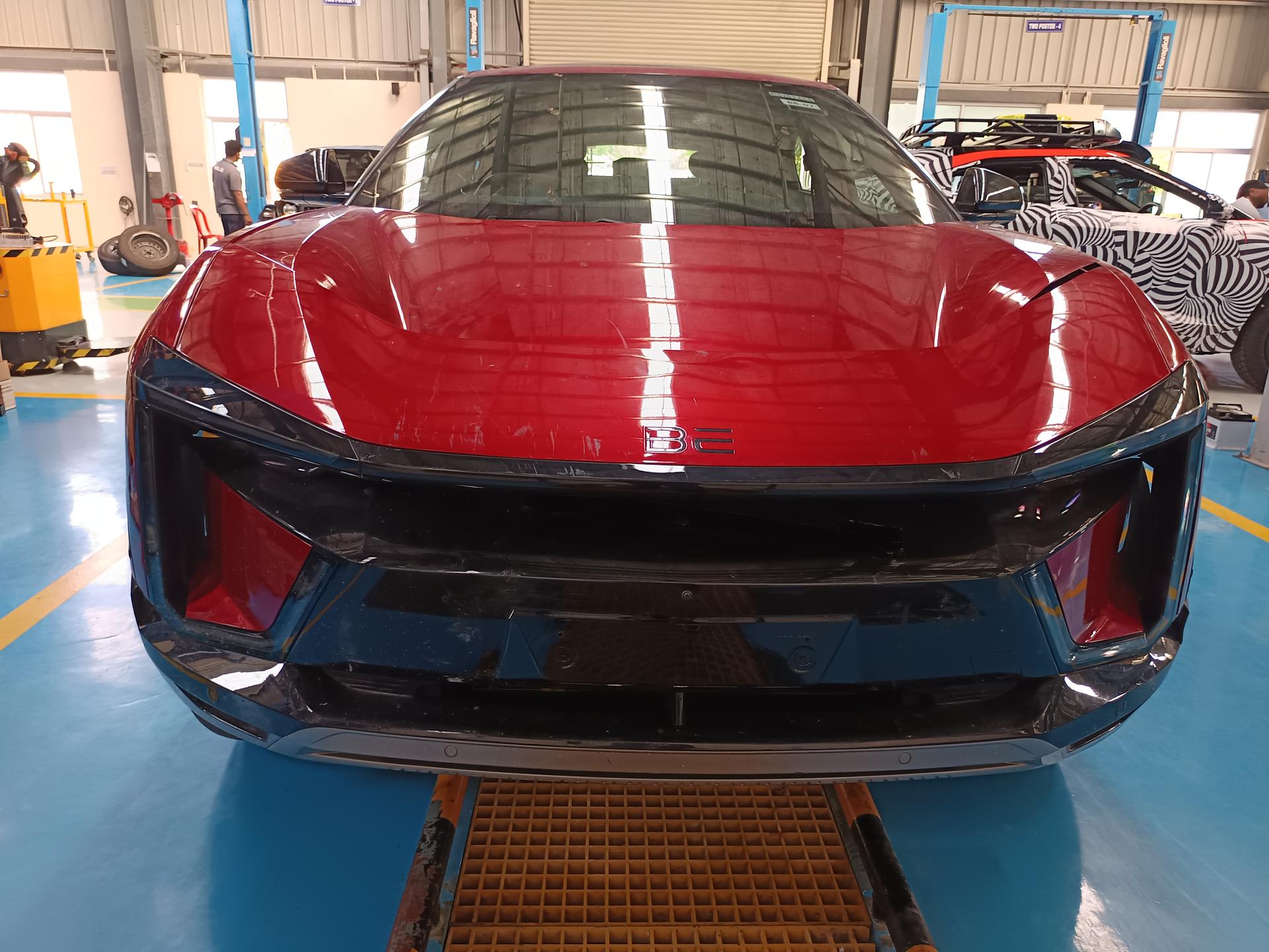 2024 महिंद्रा बी 6इ Pack Three 79 kWh 11.2 kW R19 2024 महिंद्रा बी 6इ Pack Three 79 kWh 11.2 kW R19