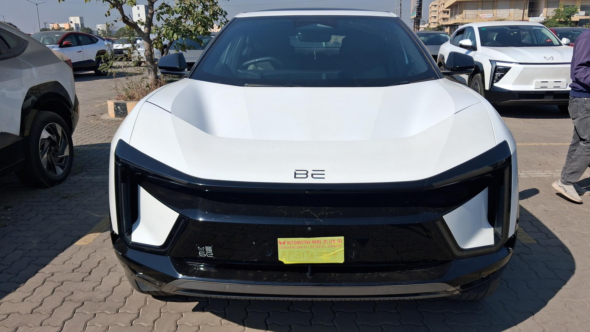 2024 महिंद्रा बी 6इ Pack Three 79 kWh NCH 2024 महिंद्रा बी 6इ Pack Three 79 kWh NCH